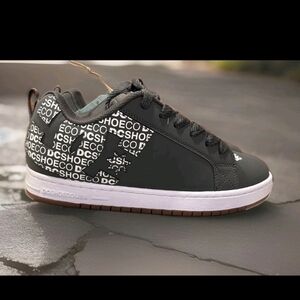 Men's DC Court Graffik Skate Shoe Casual Low Top - Dark Grey/White - Size 10